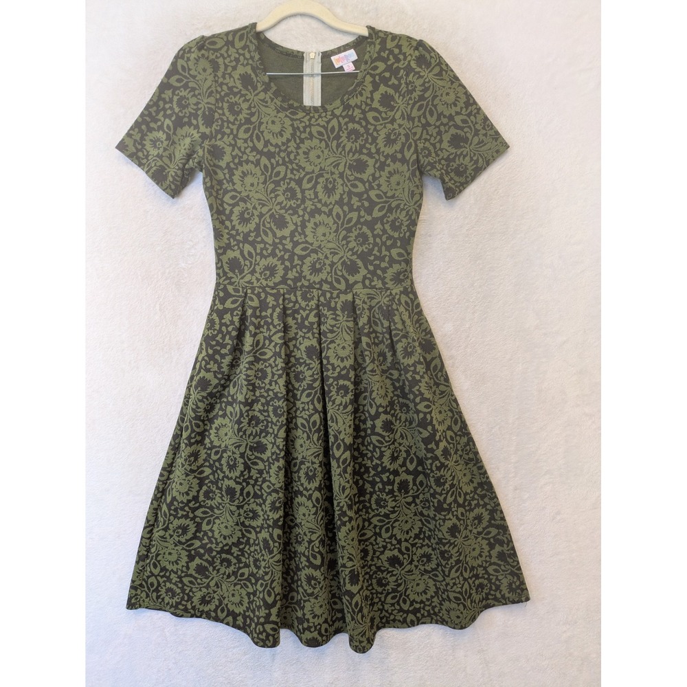 LuLaRoe Amelia Dress Women's Small Green Floral Damask Short Sleeve Pleated Knit